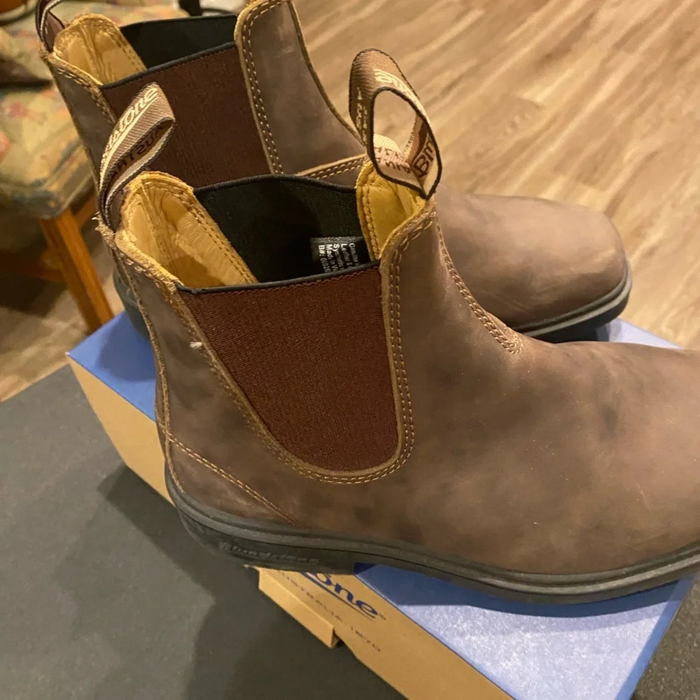 Blundstone Brown Chukka Chelsea Boots - Picture 3 of 7
